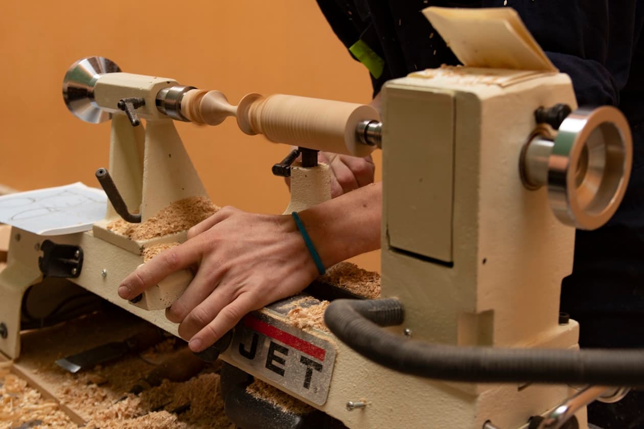 Drechsler (Elfenbeinschnitzer)/Drechslerin (Elfenbeinschnitzerin) Fachrichtung Drechseln – Arbeitsumfeld