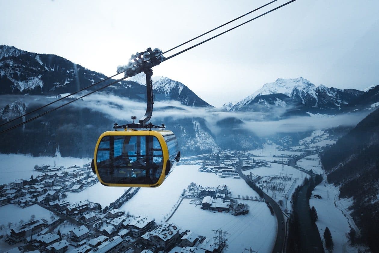 Seilbahnbetriebsregler/Seilbahnbetriebsreglerin – Arbeitsumfeld