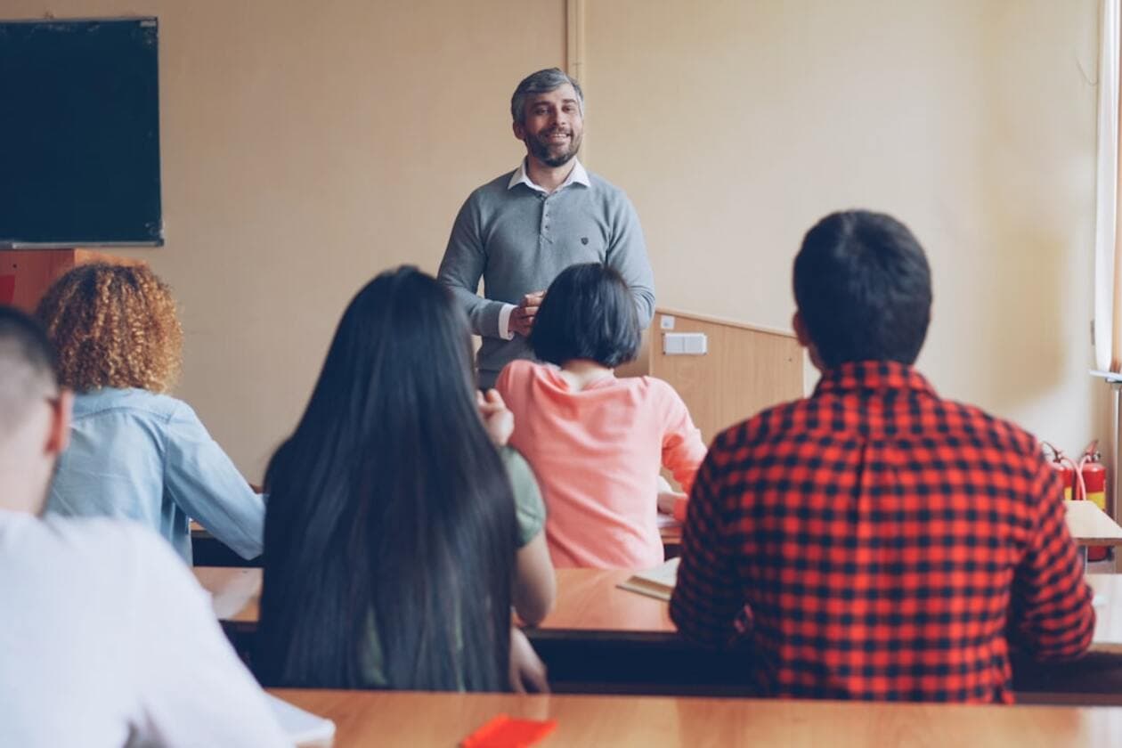 Seminarleiter/Seminarleiterin - Lehrer(innen)ausbildung – Arbeitsumfeld